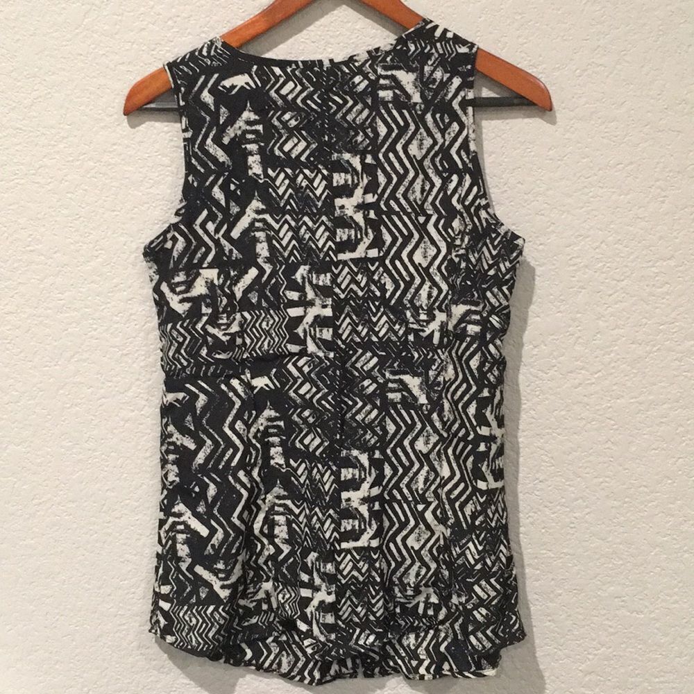 Tribal Print Top - Picture 2 of 4